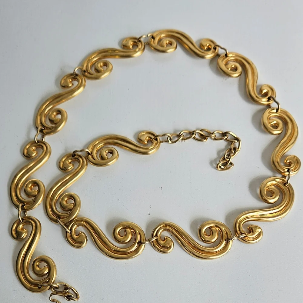 Vtg Rare Escada scroll link heavy Chunky chain belt Made In Spain Luxury FIRM - Picture 3 of 9